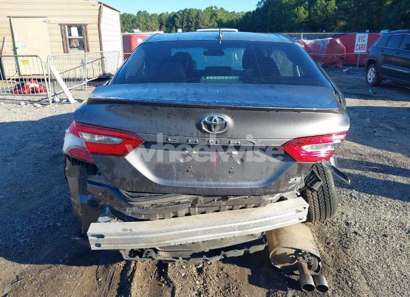 Photo 16 of 2019 Toyota Camry SE (VIN 4T1B11HK9KU740204)