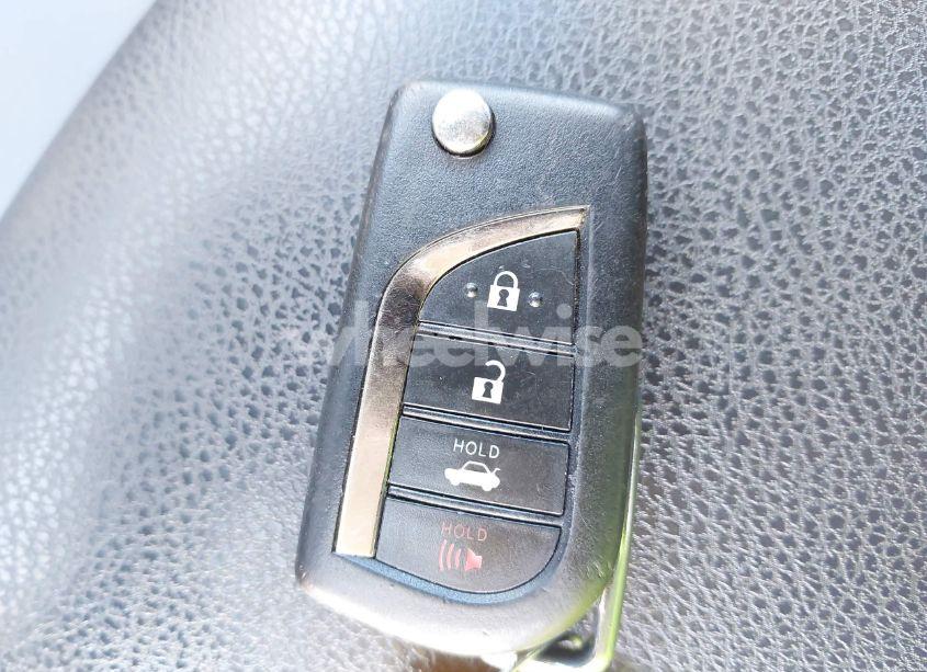 Photo 11 of 2019 Toyota Camry LE (VIN 4T1B11HK9KU758766)