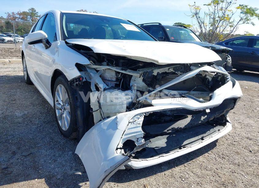 Photo 6 of 2019 Toyota Camry LE (VIN 4T1B11HK9KU758766)