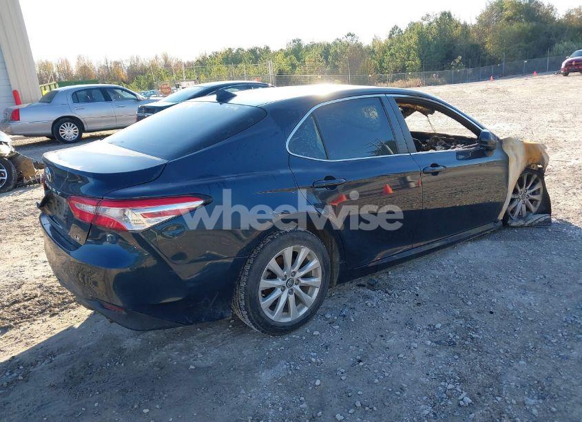 Photo 4 of 2019 Toyota Camry LE (VIN 4T1B11HK9KU764504)