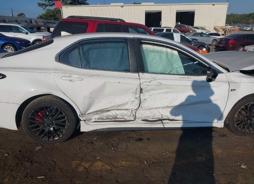 Photo 6 of 2019 Toyota Camry SE (VIN 4T1B11HK9KU766690)