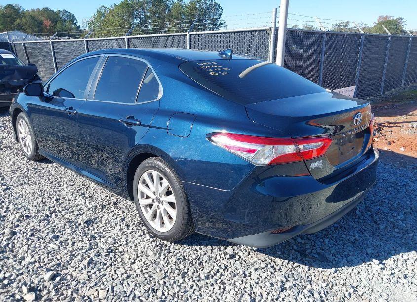 Photo 3 of 2019 Toyota Camry LE (VIN 4T1B11HK9KU775888)