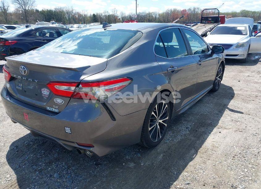 Photo 4 of 2019 Toyota Camry SE (VIN 4T1B11HK9KU800580)