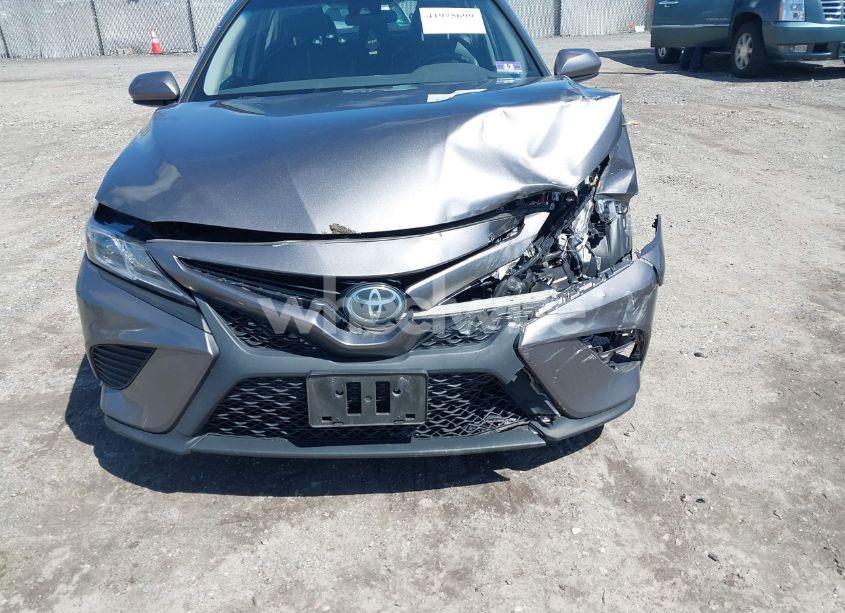 Photo 6 of 2019 Toyota Camry SE (VIN 4T1B11HK9KU800580)