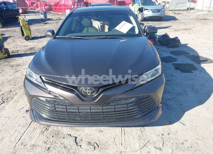 Photo 12 of 2019 Toyota Camry LE (VIN 4T1B11HK9KU809909)
