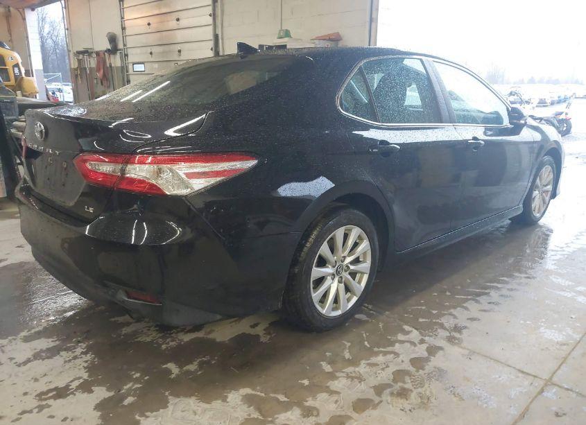 Photo 4 of 2019 Toyota Camry LE (VIN 4T1B11HK9KU815242)