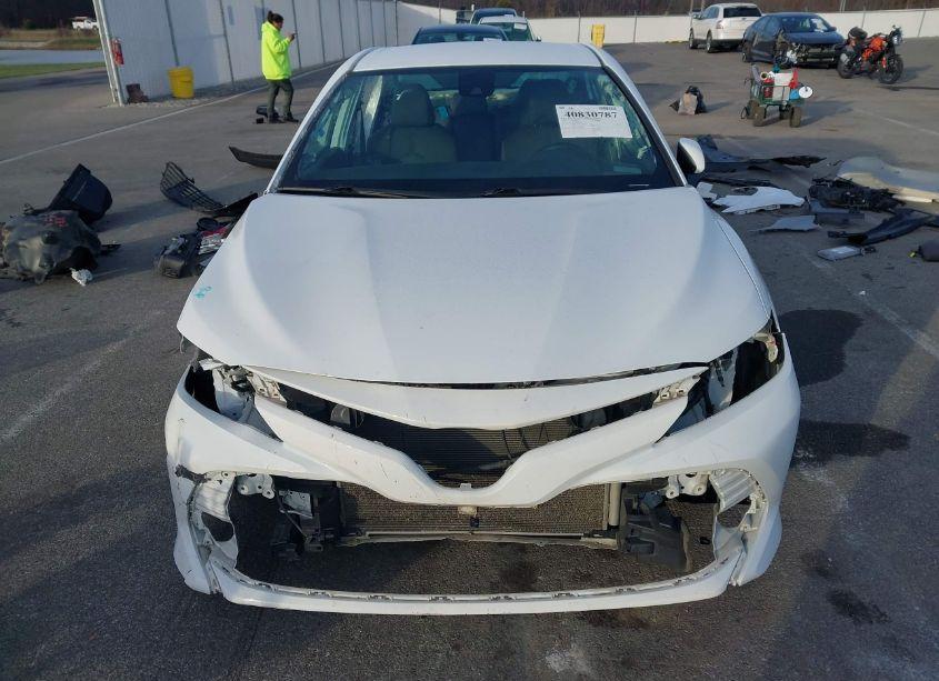 Photo 13 of 2019 Toyota Camry LE (VIN 4T1B11HK9KU826984)