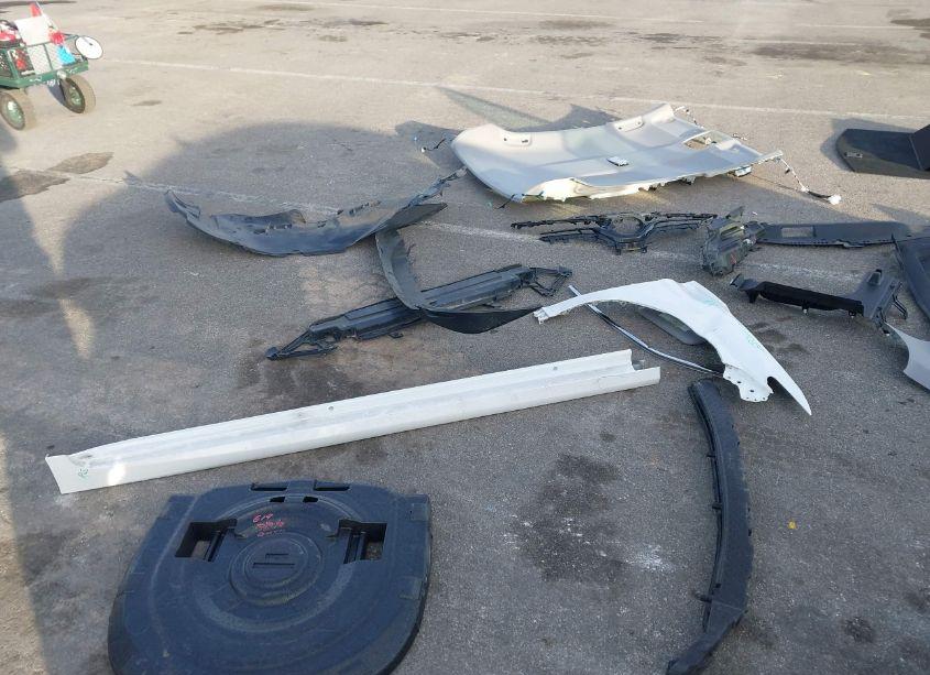 Photo 19 of 2019 Toyota Camry LE (VIN 4T1B11HK9KU826984)