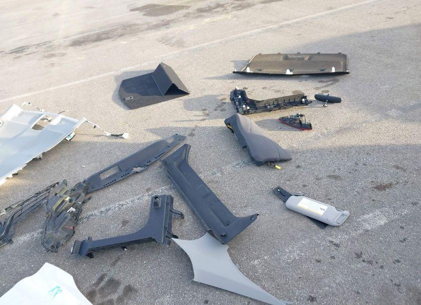 Photo 20 of 2019 Toyota Camry LE (VIN 4T1B11HK9KU826984)