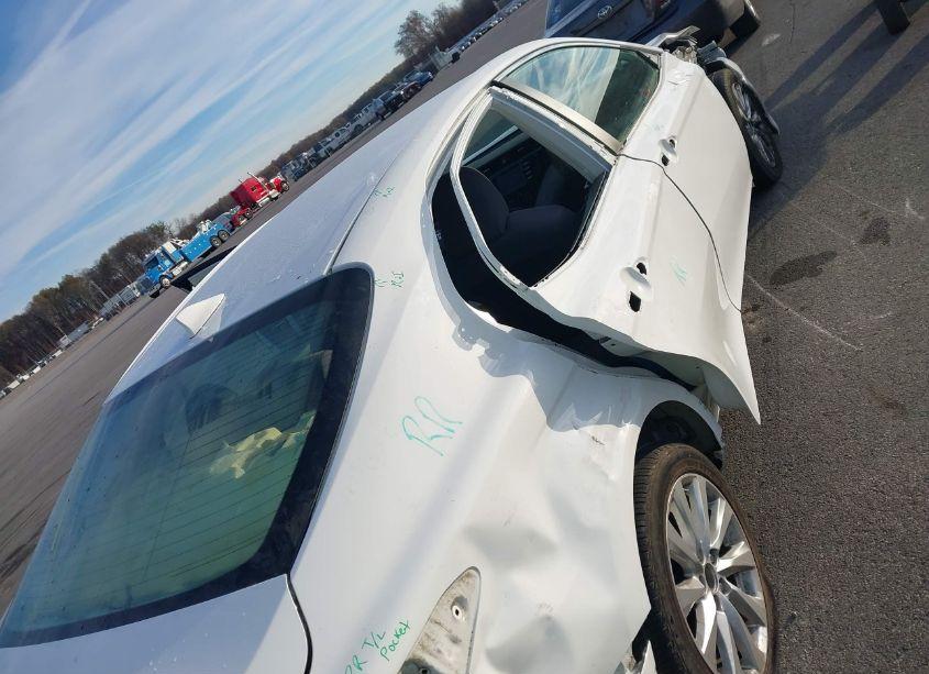 Photo 22 of 2019 Toyota Camry LE (VIN 4T1B11HK9KU826984)