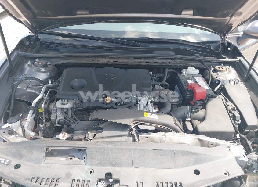 Photo 10 of 2019 Toyota Camry LE (VIN 4T1B11HK9KU847009)