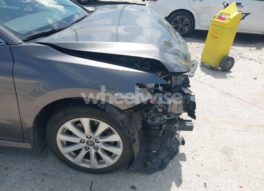 Photo 18 of 2019 Toyota Camry LE (VIN 4T1B11HK9KU847009)