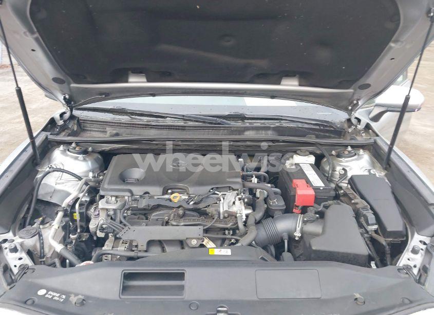 Photo 10 of 2019 Toyota Camry LE (VIN 4T1B11HK9KU851075)