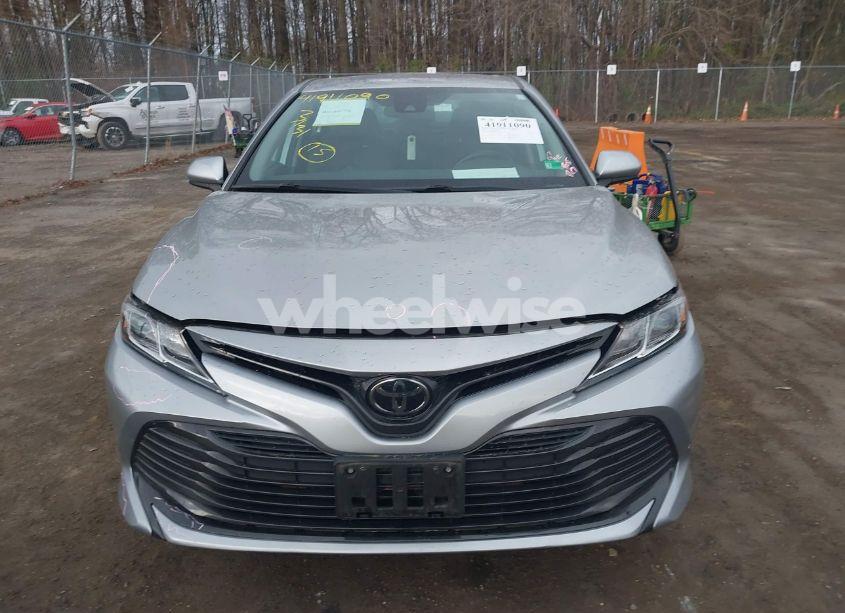 Photo 12 of 2019 Toyota Camry LE (VIN 4T1B11HK9KU851075)