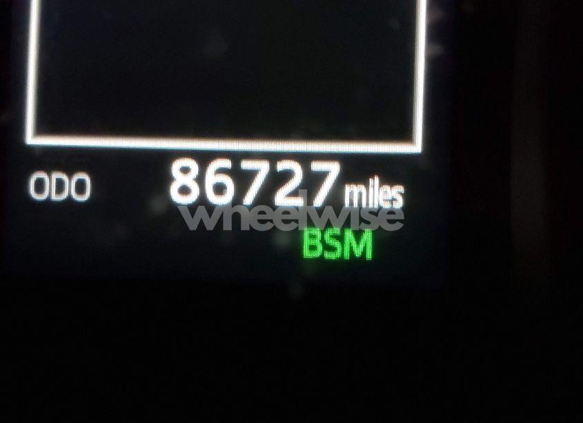 Photo 15 of 2018 Toyota Camry SE (VIN 4T1B11HKXJU008971)