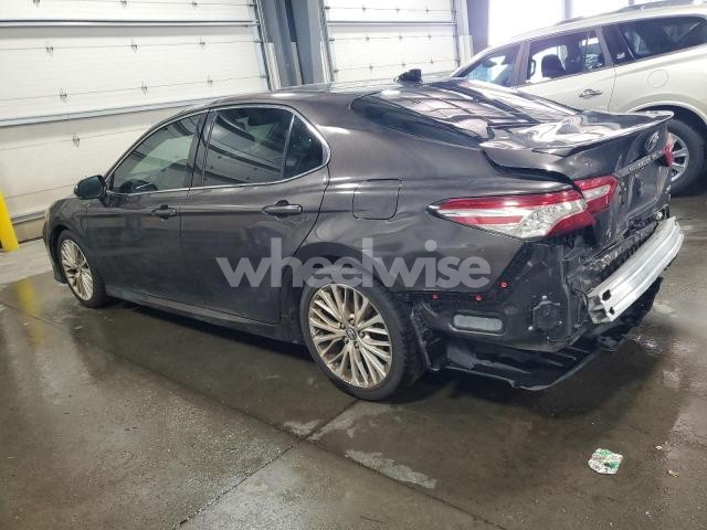 Photo 4 of 2018 TOYOTA CAMRY L (VIN 4T1B11HKXJU055434)