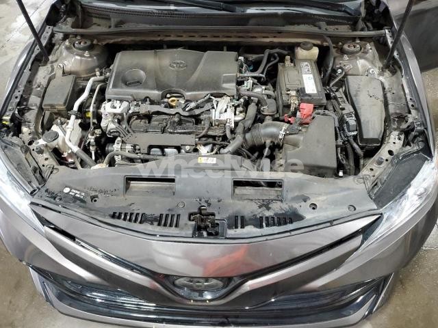 Photo 6 of 2018 TOYOTA CAMRY L (VIN 4T1B11HKXJU055434)
