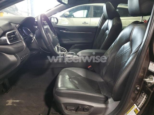 Photo 9 of 2018 TOYOTA CAMRY L (VIN 4T1B11HKXJU055434)