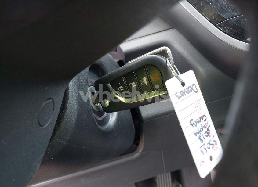 Photo 11 of 2018 Toyota Camry LE (VIN 4T1B11HKXJU058771)