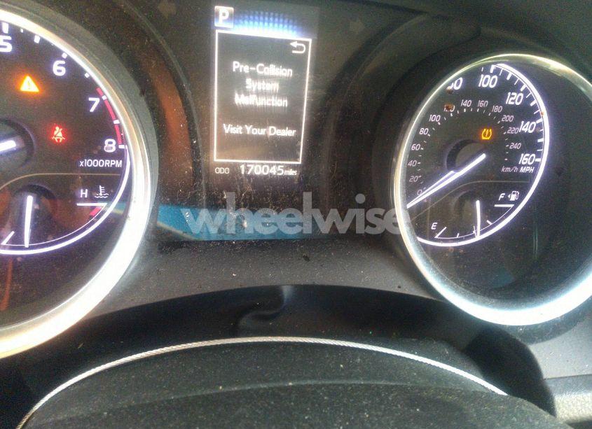 Photo 7 of 2018 Toyota Camry LE (VIN 4T1B11HKXJU064053)