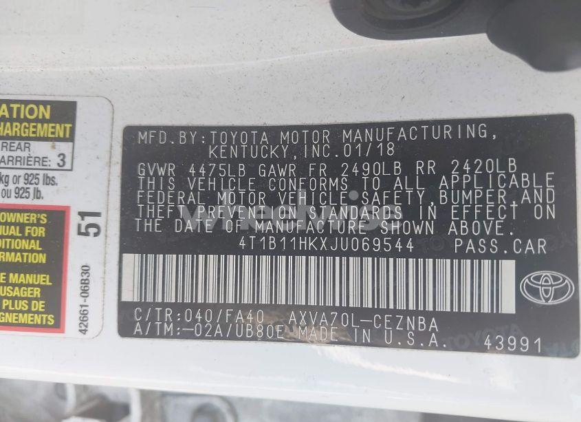 Photo 9 of 2018 Toyota Camry LE (VIN 4T1B11HKXJU069544)