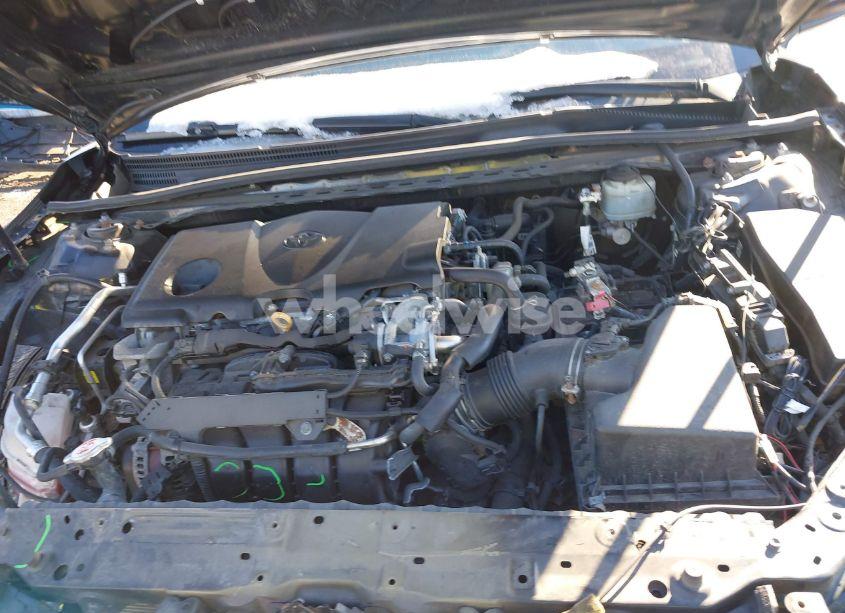 Photo 10 of 2018 Toyota Camry SE (VIN 4T1B11HKXJU132111)