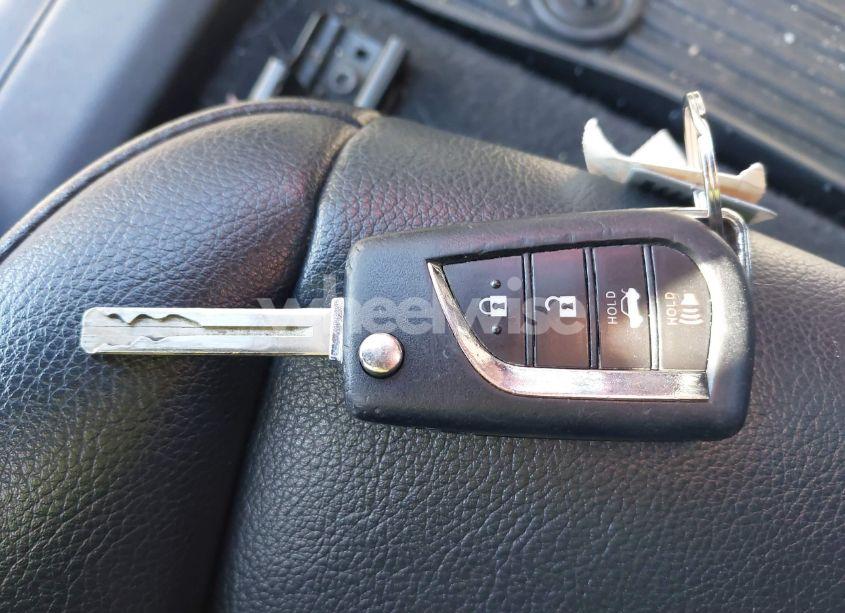 Photo 11 of 2018 Toyota Camry SE (VIN 4T1B11HKXJU132111)