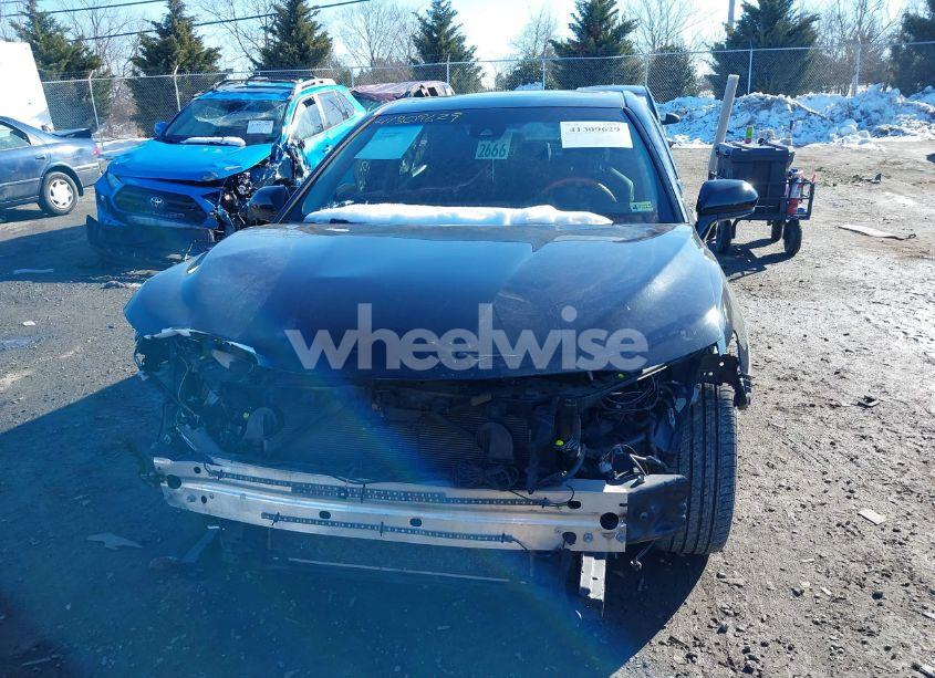 Photo 12 of 2018 Toyota Camry SE (VIN 4T1B11HKXJU132111)