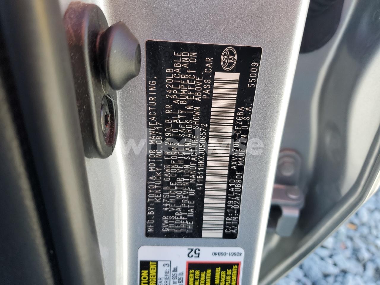 Photo 12 of 2018 TOYOTA CAMRY L (VIN 4T1B11HKXJU506572)