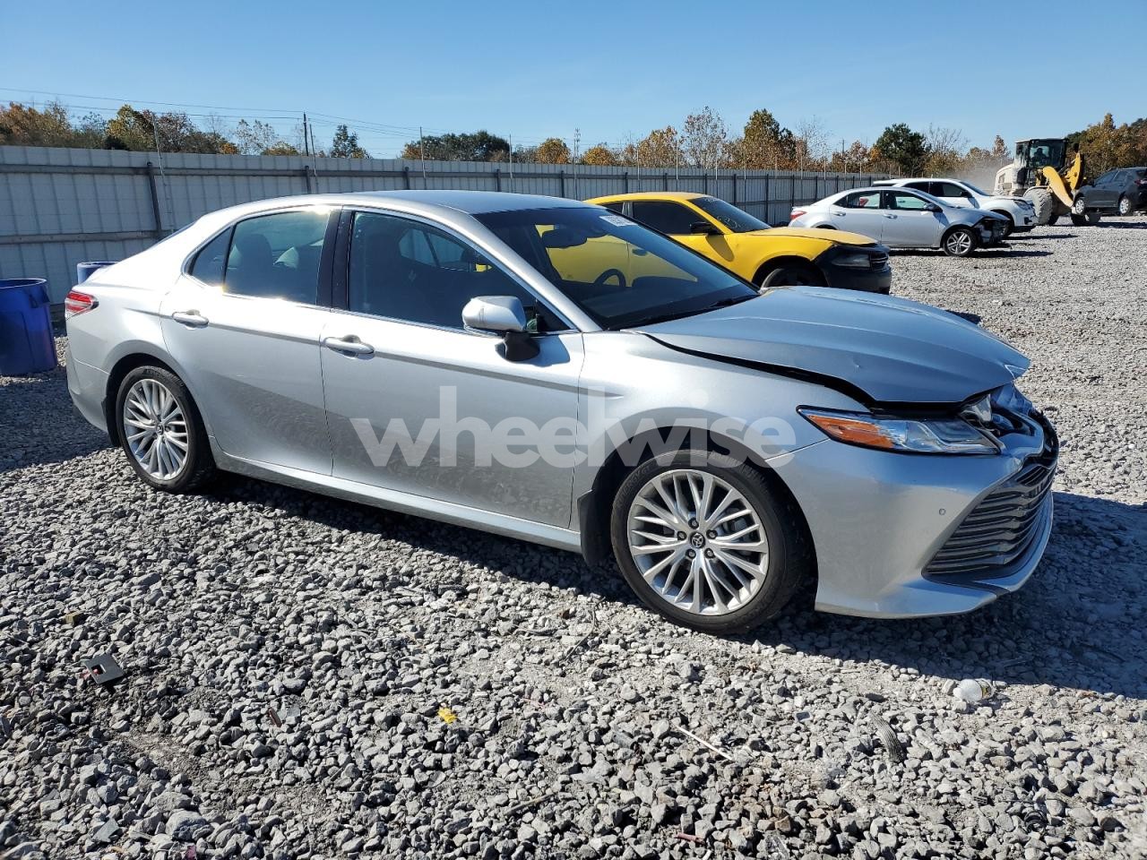 Photo 4 of 2018 TOYOTA CAMRY L (VIN 4T1B11HKXJU506572)