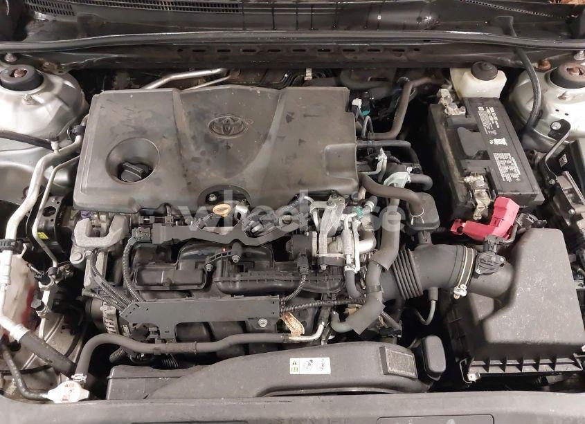 Photo 10 of 2018 Toyota Camry SE (VIN 4T1B11HKXJU549888)