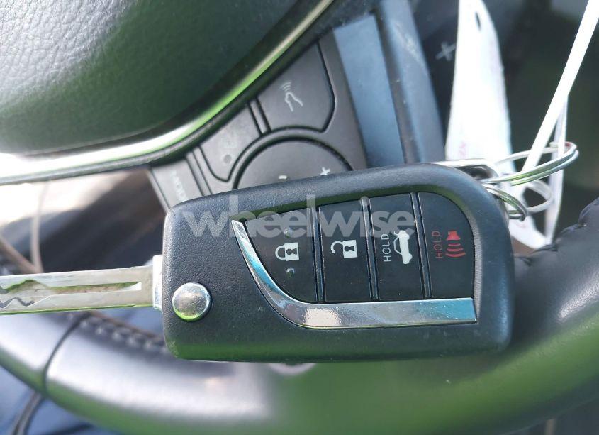 Photo 11 of 2018 Toyota Camry SE (VIN 4T1B11HKXJU567260)