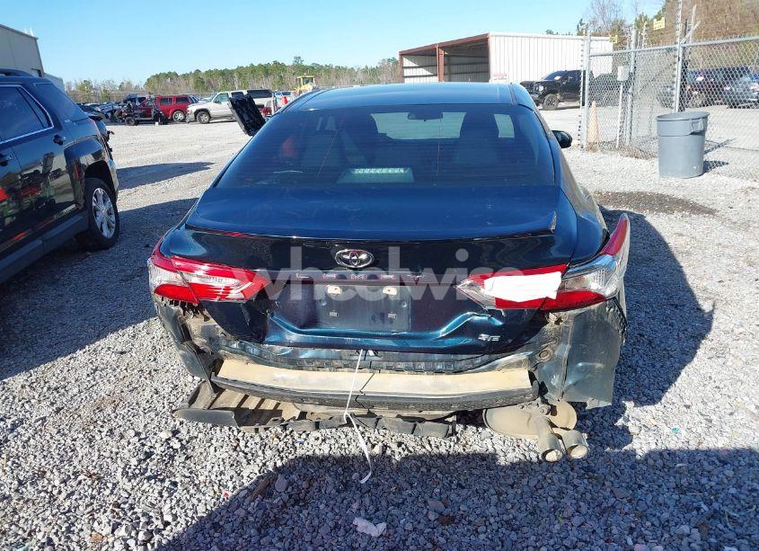 Photo 17 of 2018 Toyota Camry SE (VIN 4T1B11HKXJU567260)
