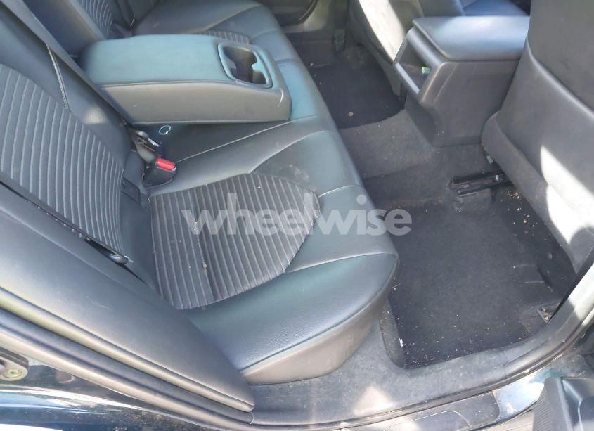 Photo 8 of 2018 Toyota Camry SE (VIN 4T1B11HKXJU567260)