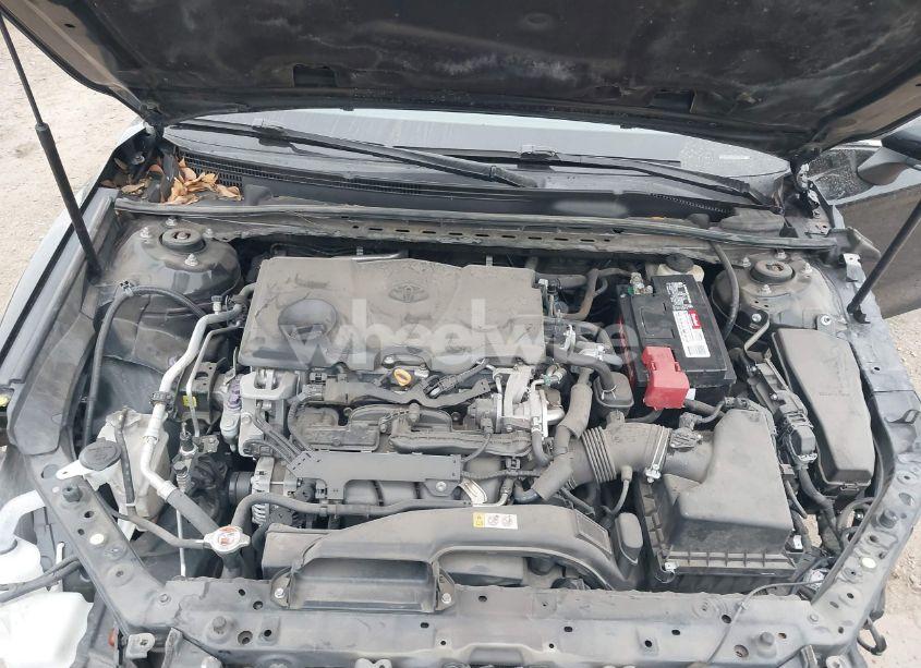 Photo 10 of 2018 Toyota Camry SE (VIN 4T1B11HKXJU575035)