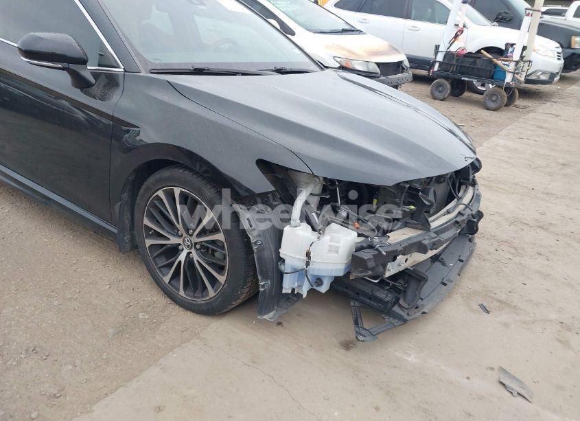 Photo 19 of 2018 Toyota Camry SE (VIN 4T1B11HKXJU575035)