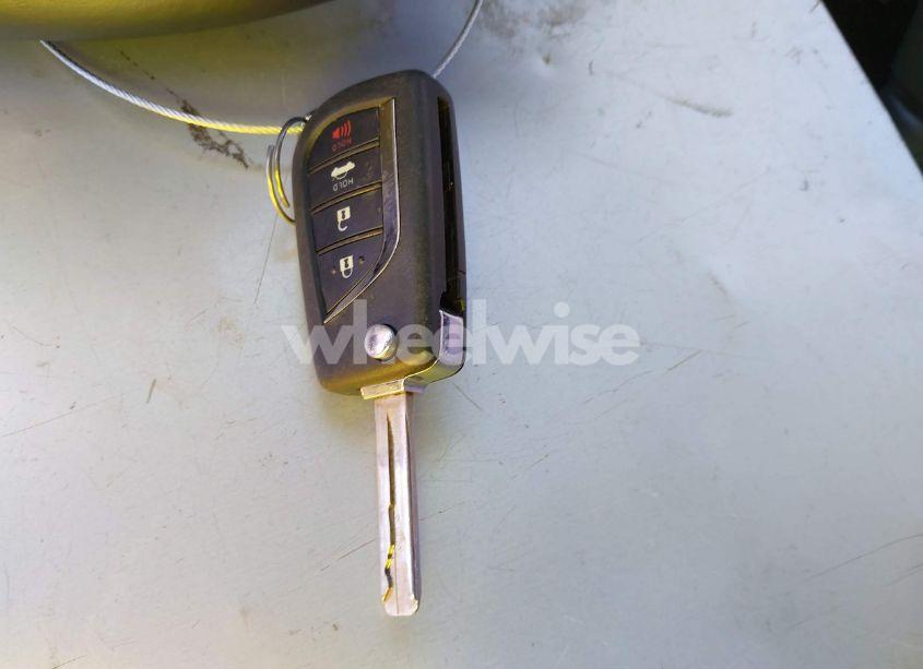 Photo 11 of 2018 Toyota Camry SE (VIN 4T1B11HKXJU625187)