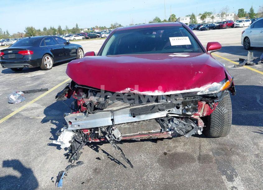 Photo 6 of 2018 Toyota Camry SE (VIN 4T1B11HKXJU625187)