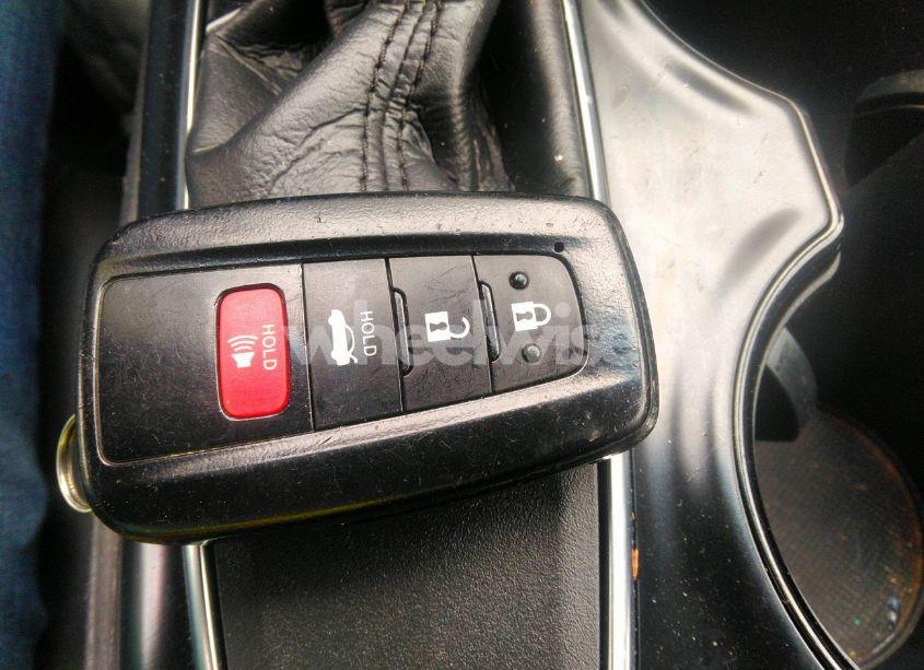 Photo 11 of 2018 Toyota Camry SE (VIN 4T1B11HKXJU652275)