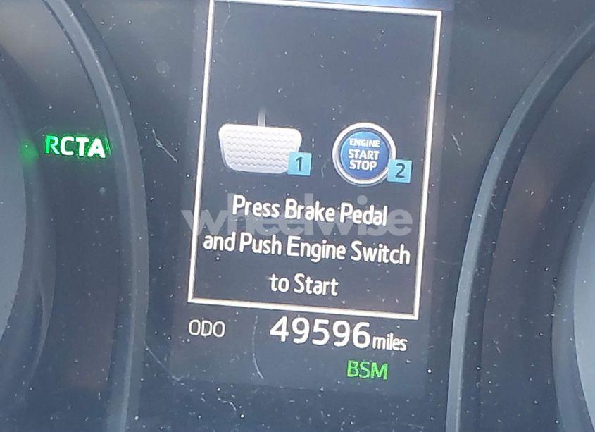 Photo 15 of 2018 Toyota Camry SE (VIN 4T1B11HKXJU652275)