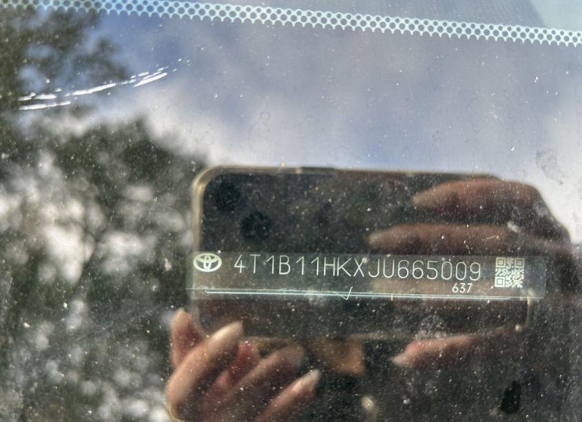 Photo 9 of 2018 Toyota Camry SE (VIN 4T1B11HKXJU665009)