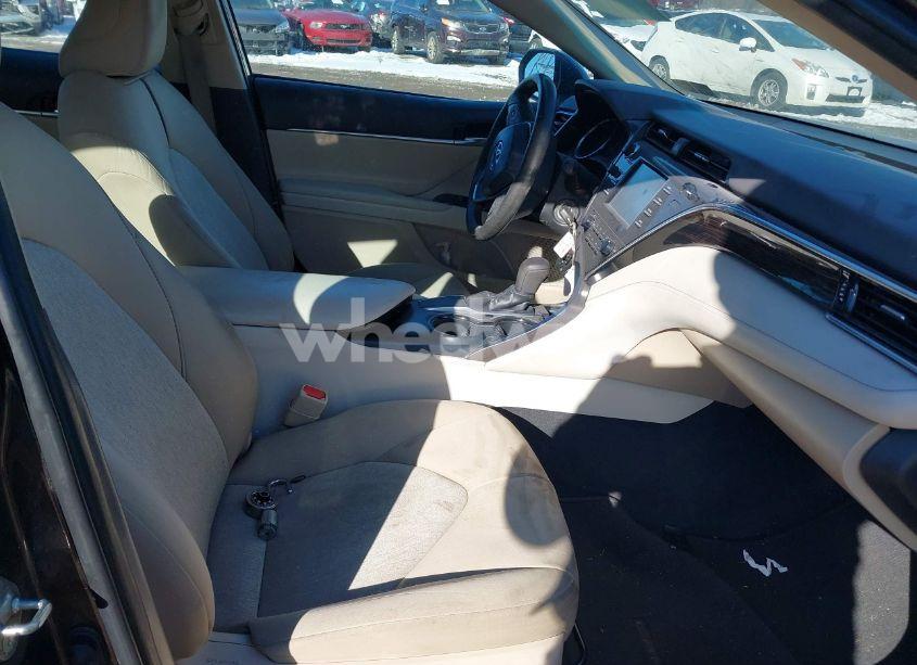 Photo 5 of 2018 Toyota Camry LE (VIN 4T1B11HKXJU677564)