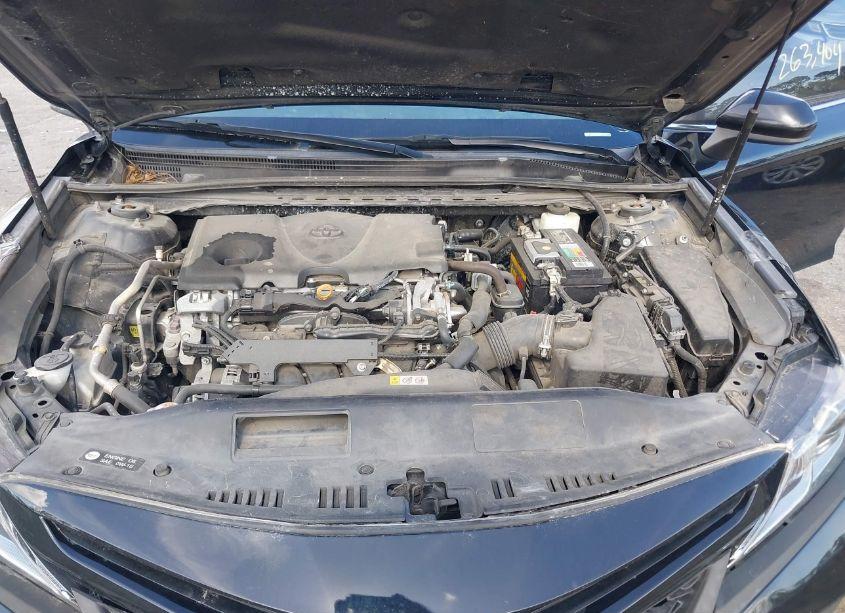 Photo 10 of 2019 Toyota Camry SE (VIN 4T1B11HKXKU174098)