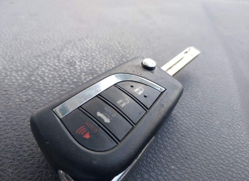 Photo 11 of 2019 Toyota Camry SE (VIN 4T1B11HKXKU174098)