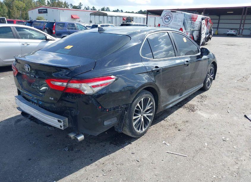 Photo 4 of 2019 Toyota Camry SE (VIN 4T1B11HKXKU174098)