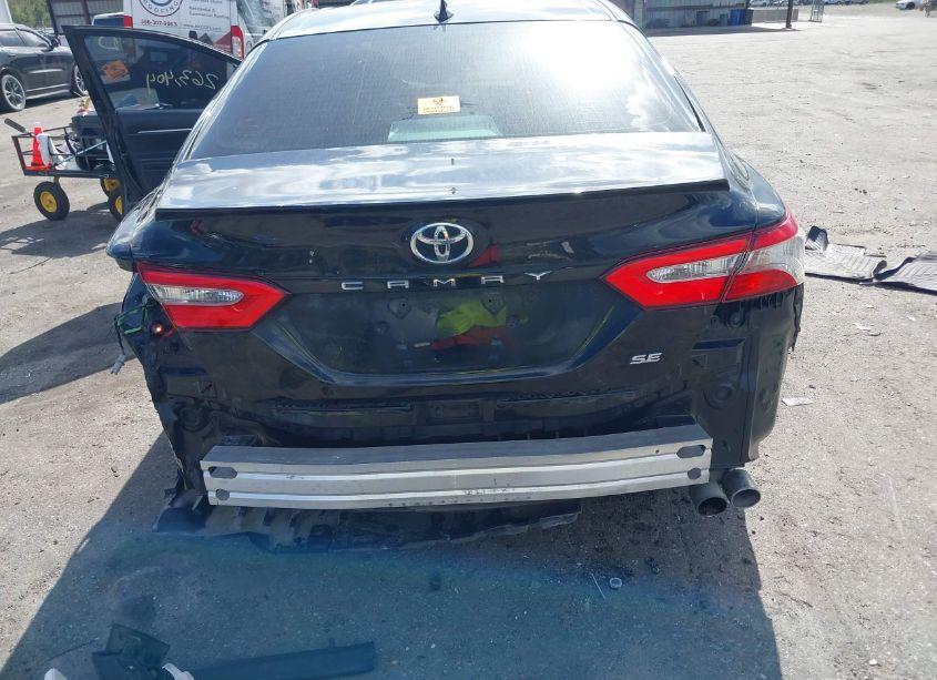 Photo 6 of 2019 Toyota Camry SE (VIN 4T1B11HKXKU174098)