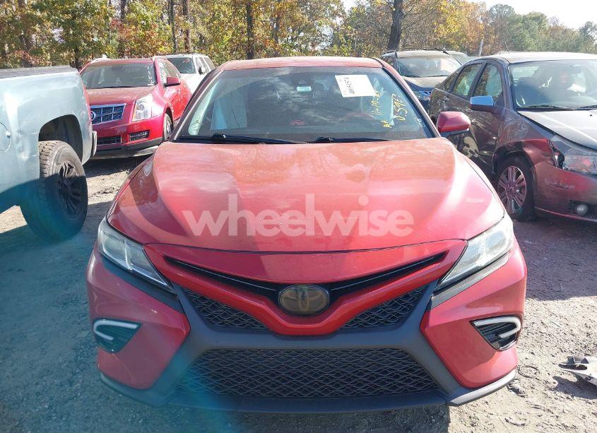 Photo 12 of 2019 Toyota Camry SE (VIN 4T1B11HKXKU175963)