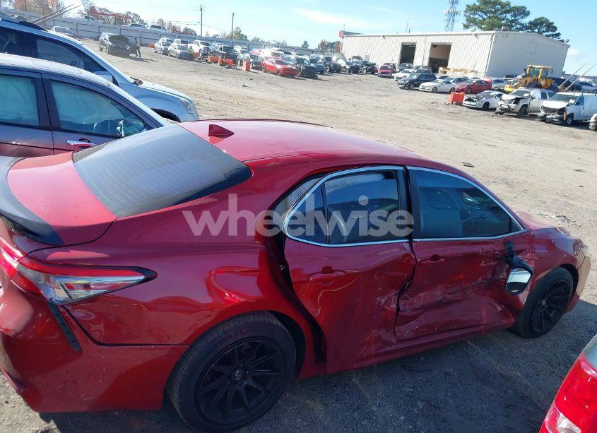 Photo 14 of 2019 Toyota Camry SE (VIN 4T1B11HKXKU175963)