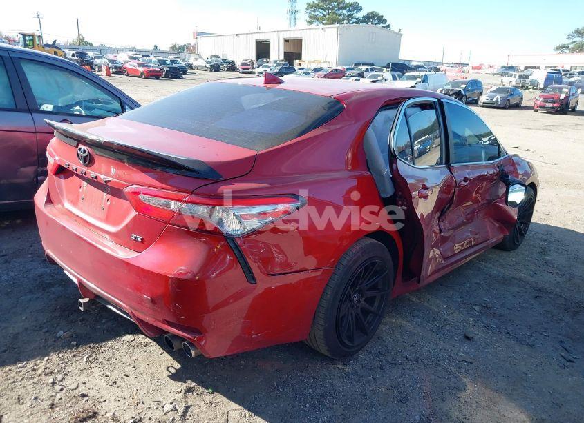 Photo 4 of 2019 Toyota Camry SE (VIN 4T1B11HKXKU175963)