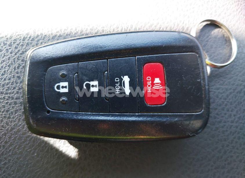 Photo 11 of 2019 Toyota Camry SE (VIN 4T1B11HKXKU179558)